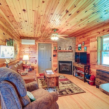 Blue Ridge Mountain Cabin With Views And Hot Tub Sparta Екстериор снимка