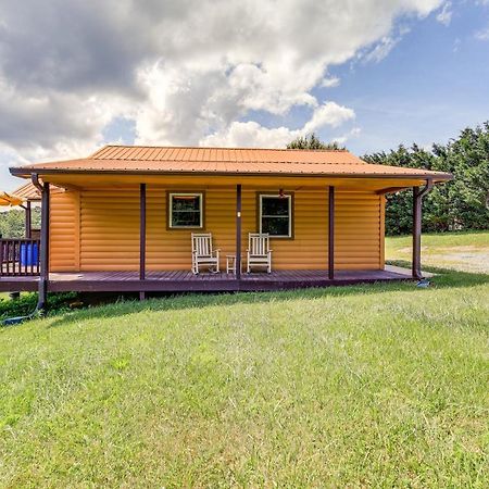 Blue Ridge Mountain Cabin With Views And Hot Tub Sparta Екстериор снимка