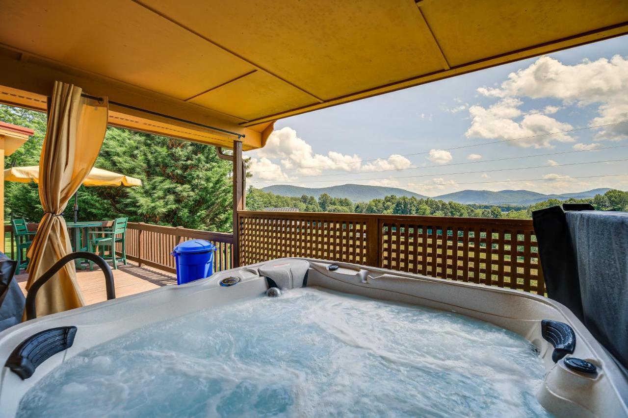 Blue Ridge Mountain Cabin With Views And Hot Tub Sparta Екстериор снимка